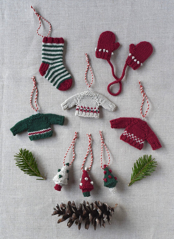 Holiday Charm Set with Nancy Vandivert | Fri. Dec. 6 & 13 | 3:00 - 4:30  pm