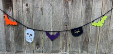  Crochet a Halloween Garland with Sharilyn Ross  |  Tuesdays, Oct. 15, 22 & 29  |  2:00-3:00 pm