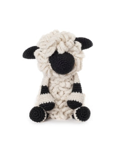 Lisa the Black Nosed Sheep | Crochet Kit