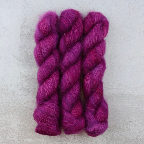 Mohair Silk Yarn in ball color Pink Fluorescent – ÉllGi